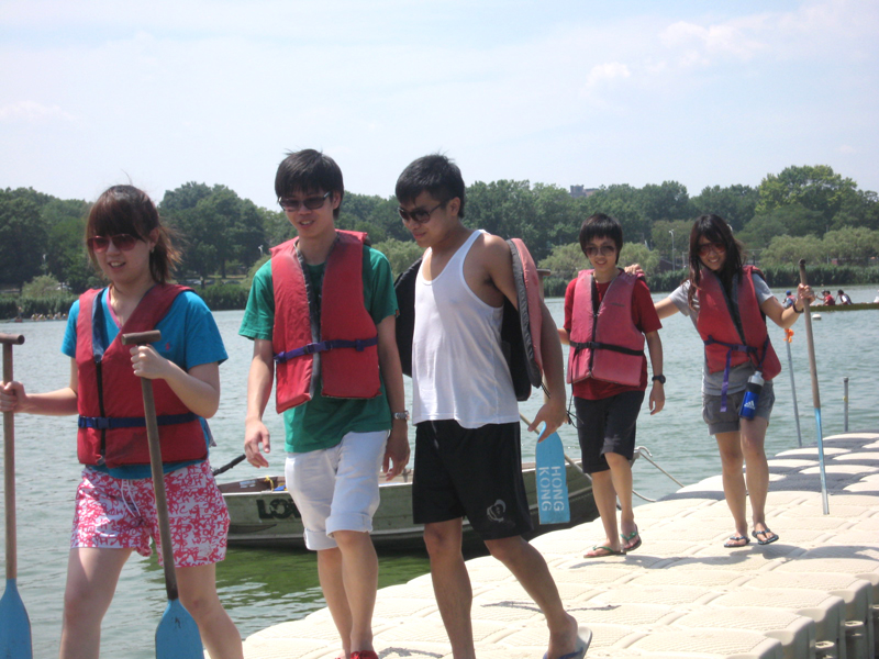 The Hong Kong Dragon Boat Festival in NY (Practice)