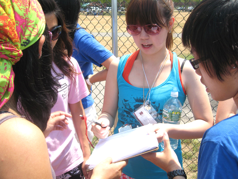 The Hong Kong Dragon Boat Festival in NY (Practice)