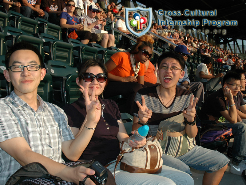 Congressman Ackerman, Attends Mets Games