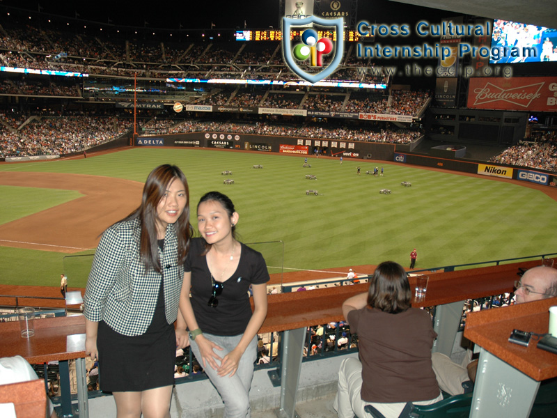 Congressman Ackerman, Attends Mets Games