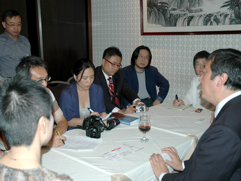 Vice-Chancellor Joseph Sung and CUHK delegation