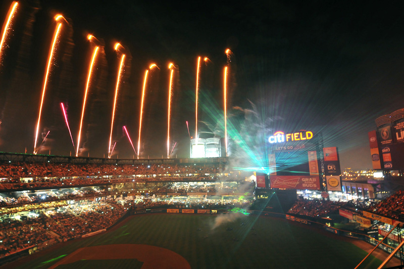 Baseball battles: New York Mets V.S. Philadelphia Phillies