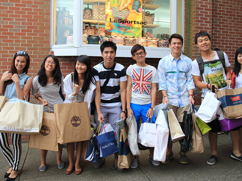 Shopping spree at Woodbury (Session B)