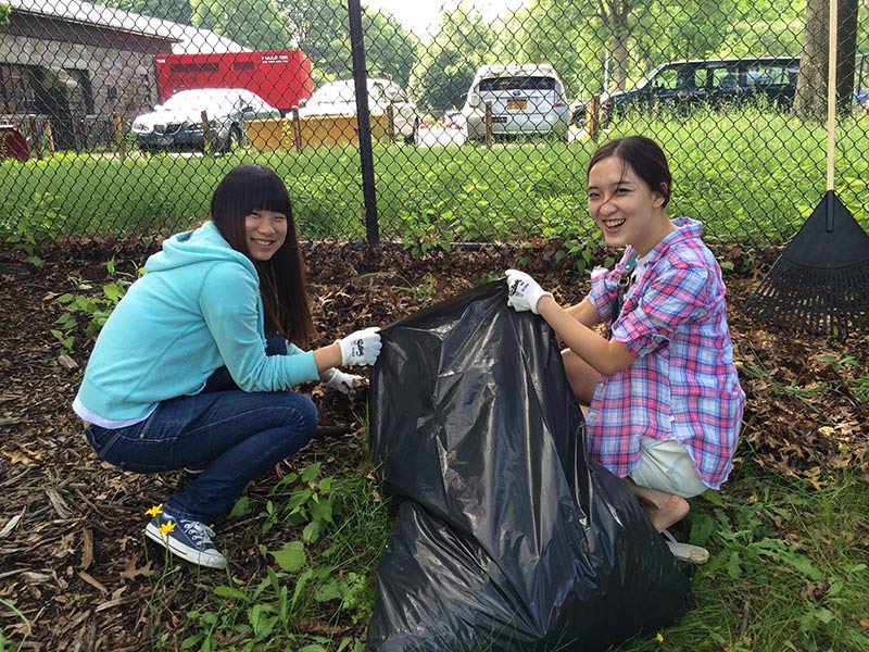 Volunteering at Cunningham Park (Session A)