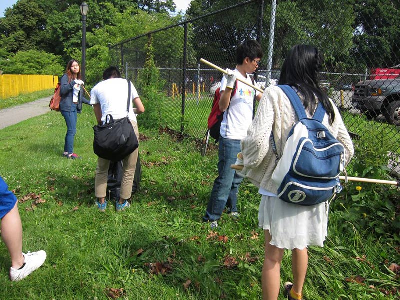 Volunteering at Cunningham Park (Session A)