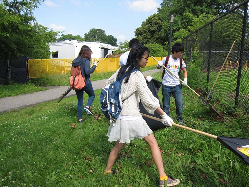 Volunteering at Cunningham Park (Session A)