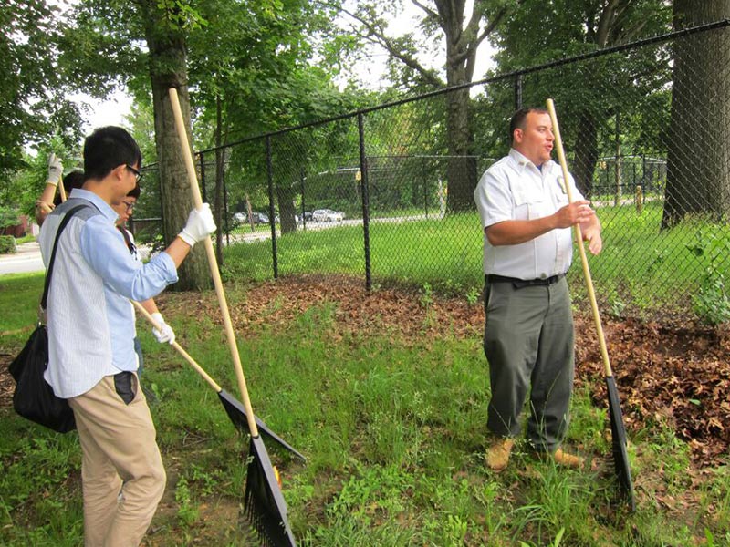 Volunteering at Cunningham Park (Session A)