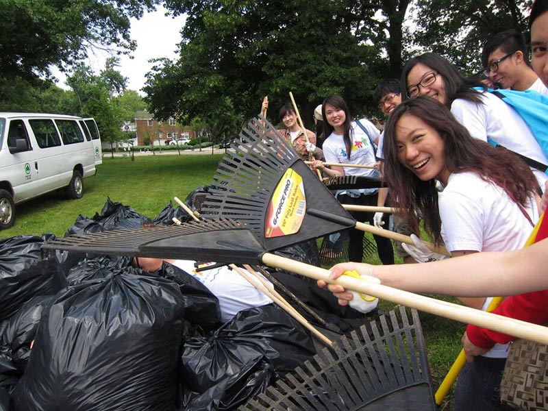 Volunteering at Cunningham Park (Session A)