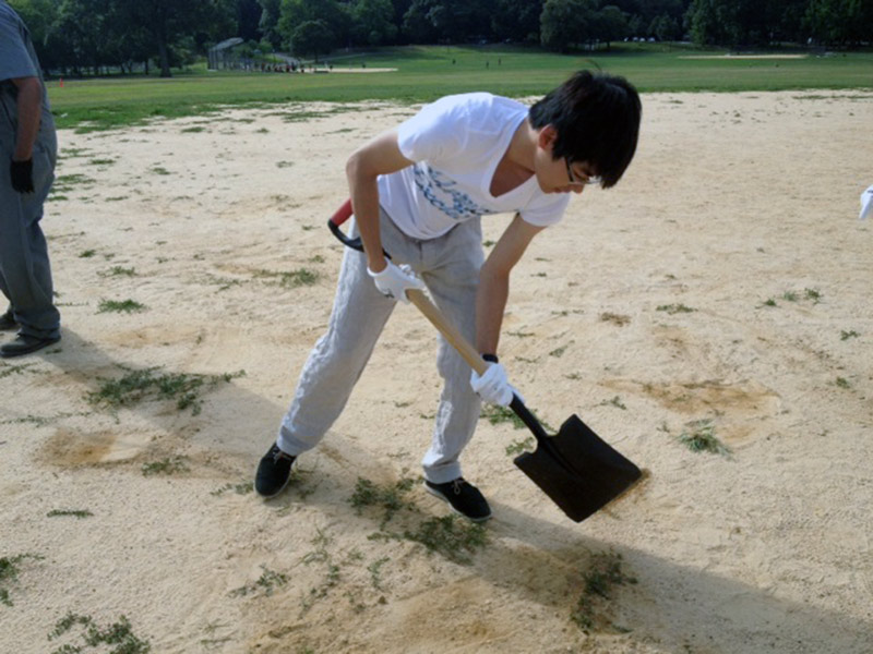 Volunteering at Cunningham Park (Session B)