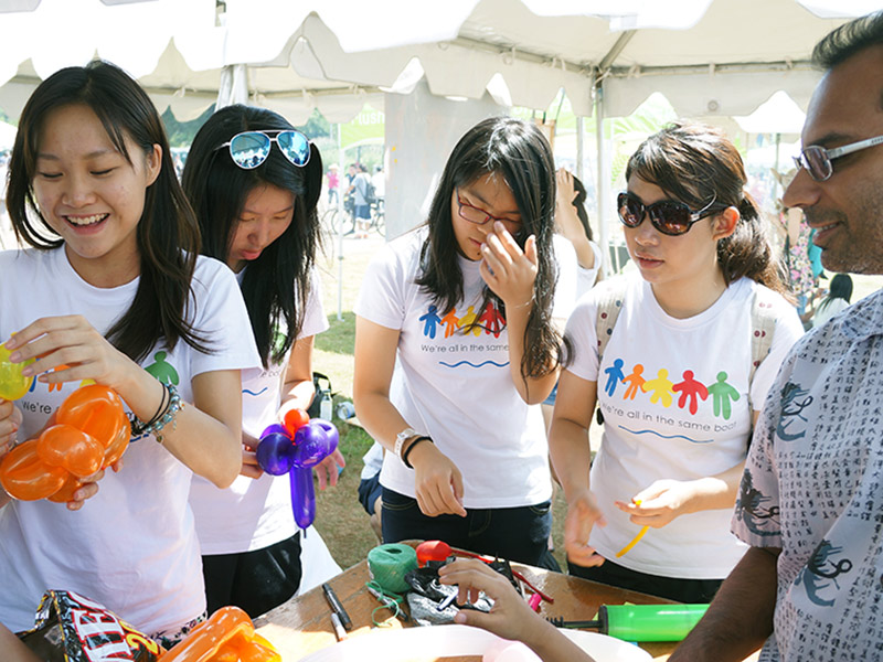 The Hong Kong Dragon Boat Festival in NY