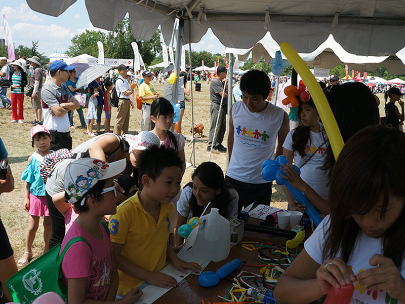 The Hong Kong Dragon Boat Festival in NY