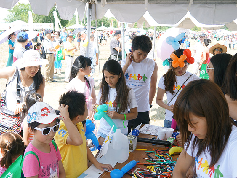 The Hong Kong Dragon Boat Festival in NY