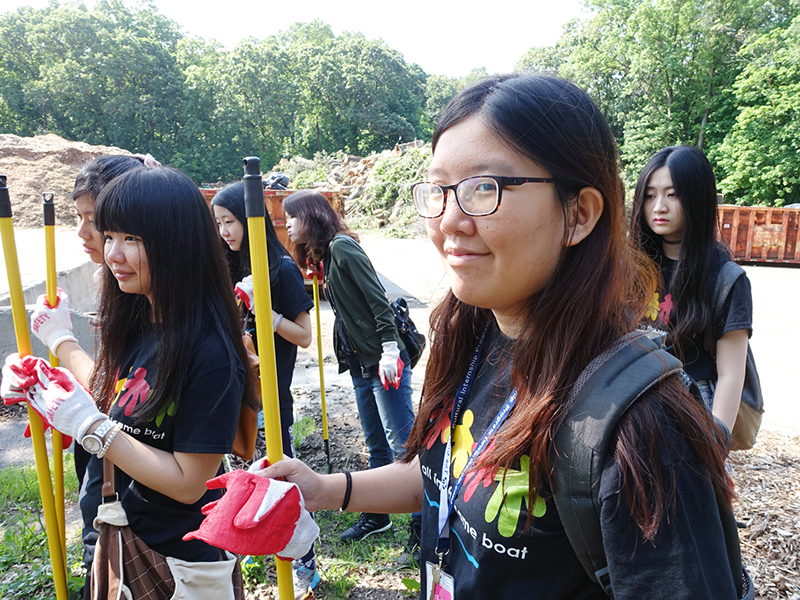 Volunteering at Cunningham Park (Session A)