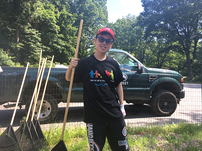 Volunteering at Cunningham Park (Session B)