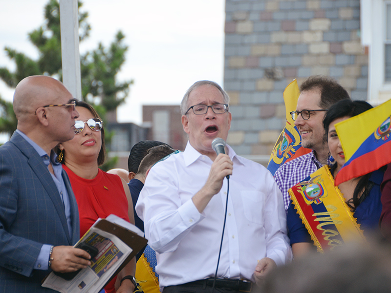 Ecuadorian Independence Day march with NYC Comptroller Stringer