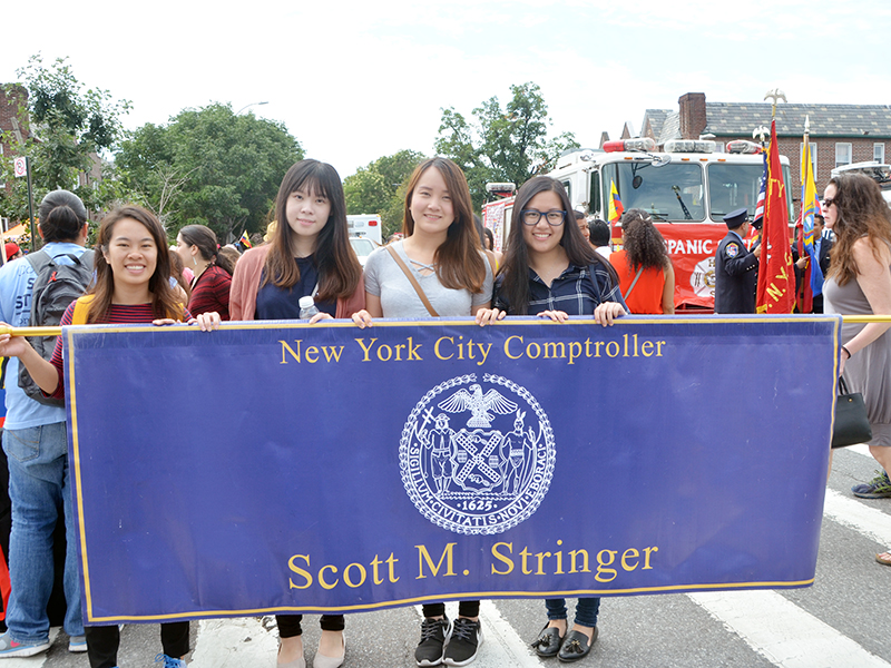 Ecuadorian Independence Day march with NYC Comptroller Stringer