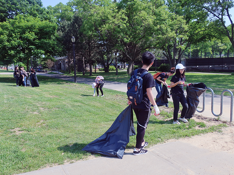 Volunteering at Cunningham Park (Session A)