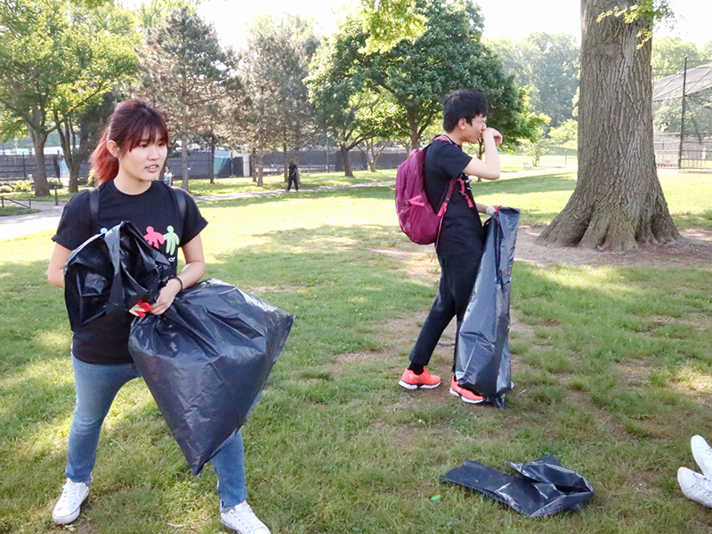 Volunteering at Cunningham Park (Session A)