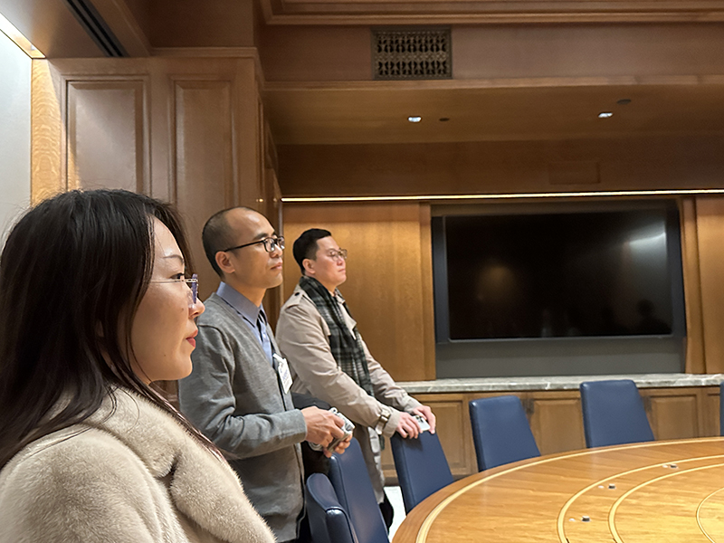 Dialogue and Tour: New York Life Insurance
